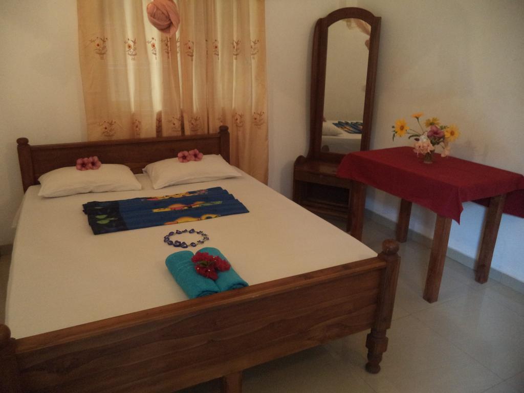My Place Guest House Унаватуна Екстер'єр фото
