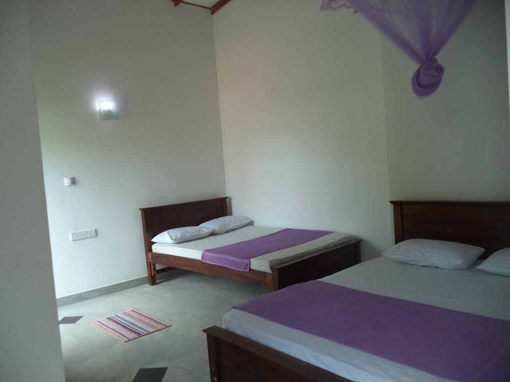 My Place Guest House Унаватуна Екстер'єр фото