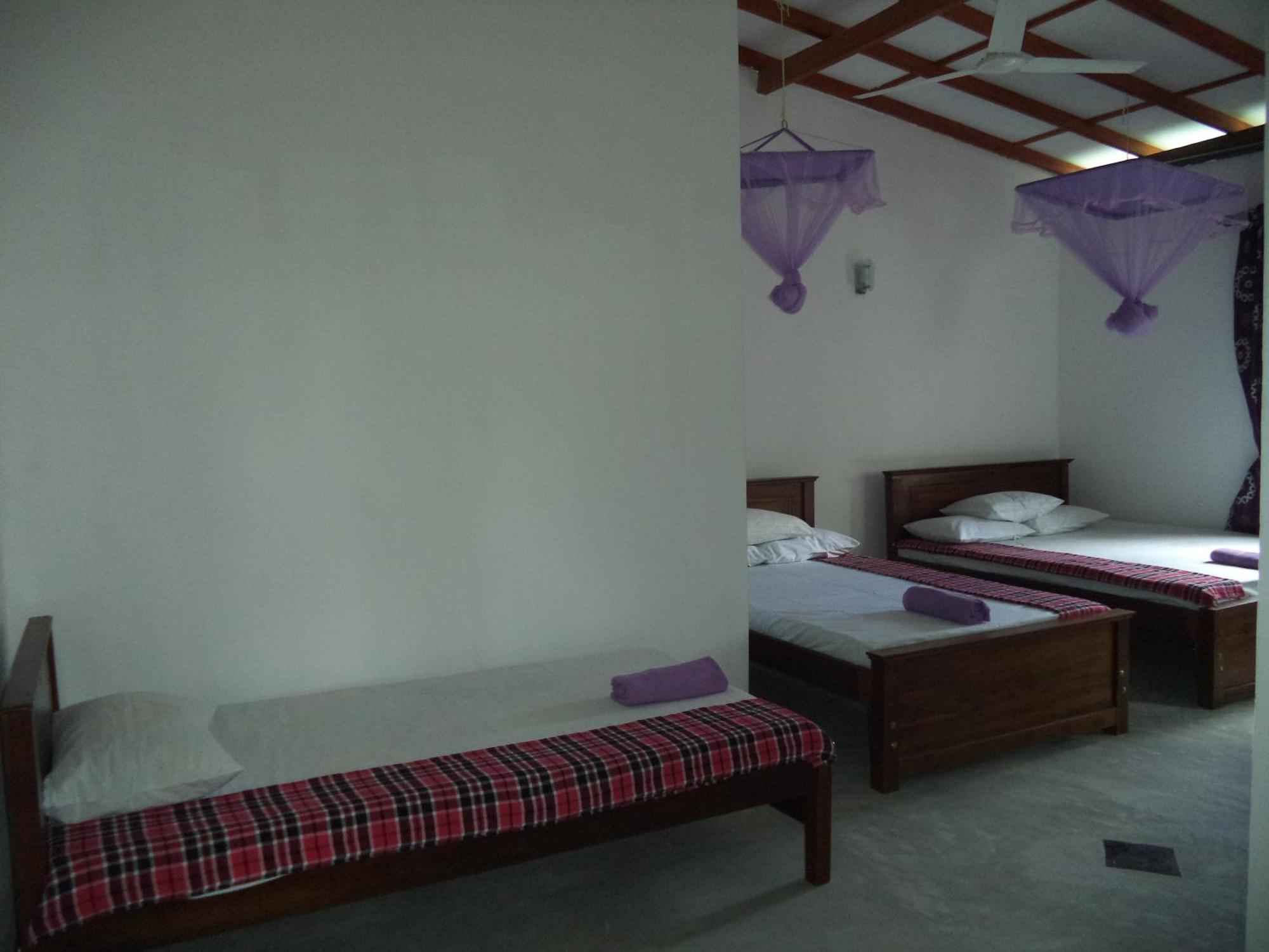 My Place Guest House Унаватуна Екстер'єр фото